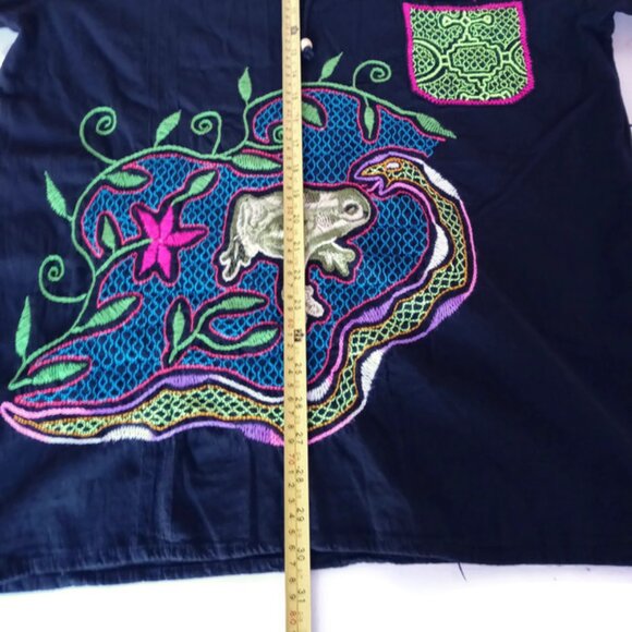 Unisex Hand Embroidered Cotton T-shirt Anaconda, Toad and Ayahuasca Flower - Picture 9 of 9